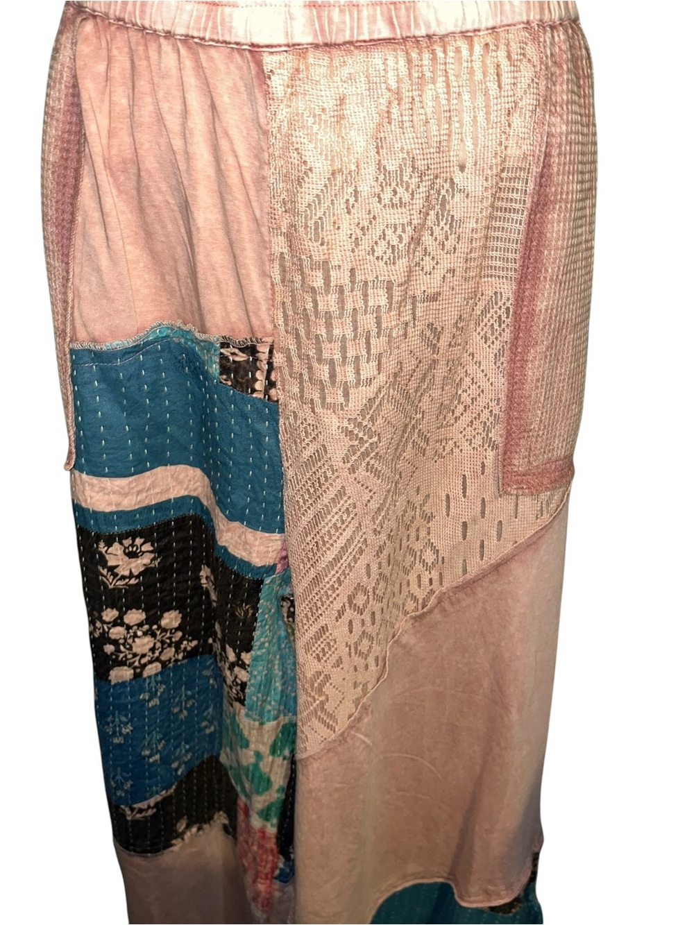 POL L Relaxed Patchwork Wide-Leg Pants in Dusty Pink - Picture 4 of 8